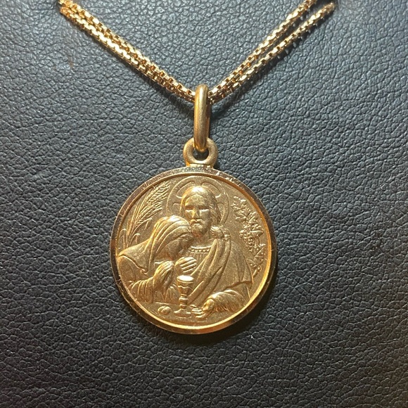 10k yellow gold communion pendant.imported. - Picture 1 of 3